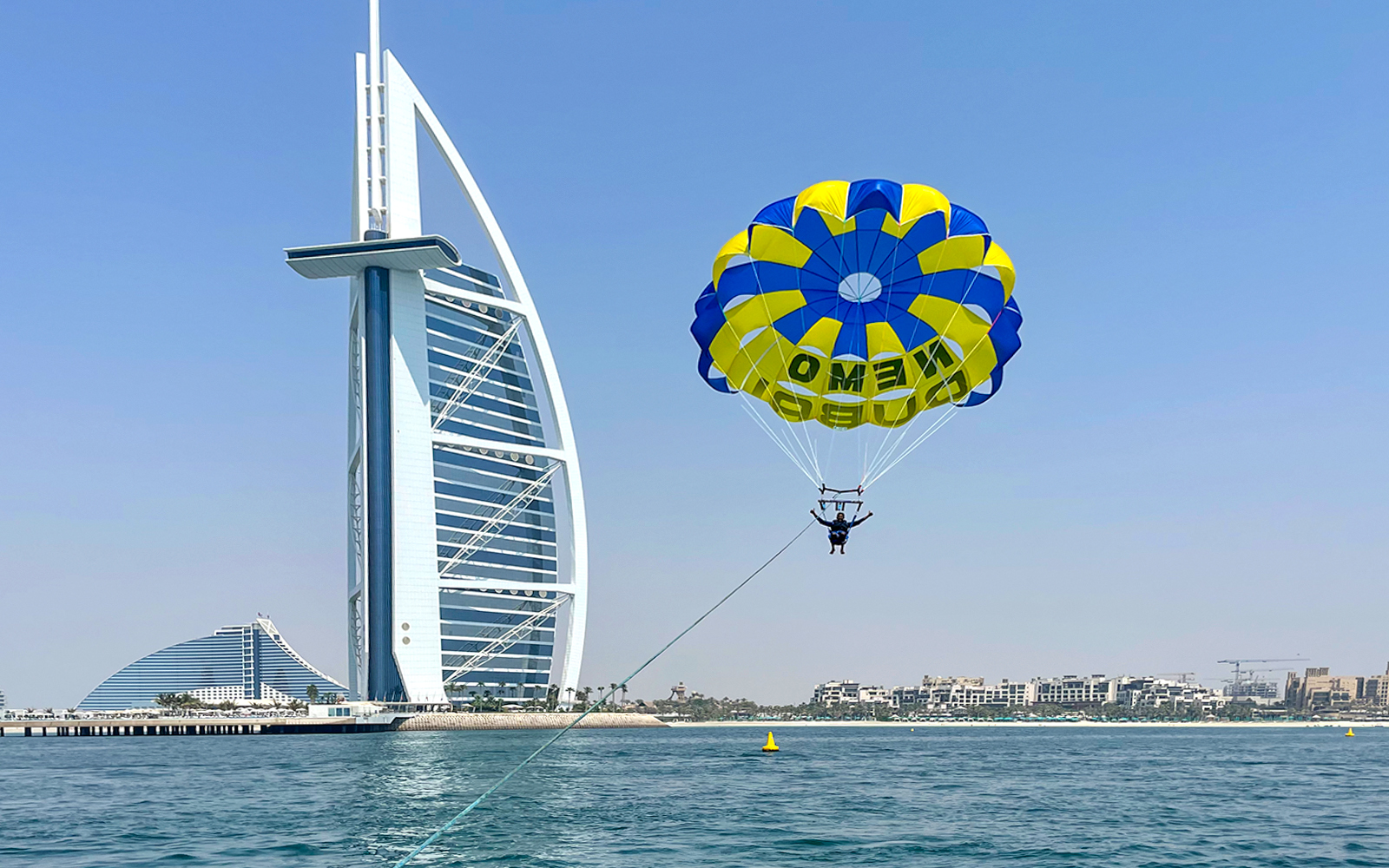 Parasailing Fly Above Dubai
