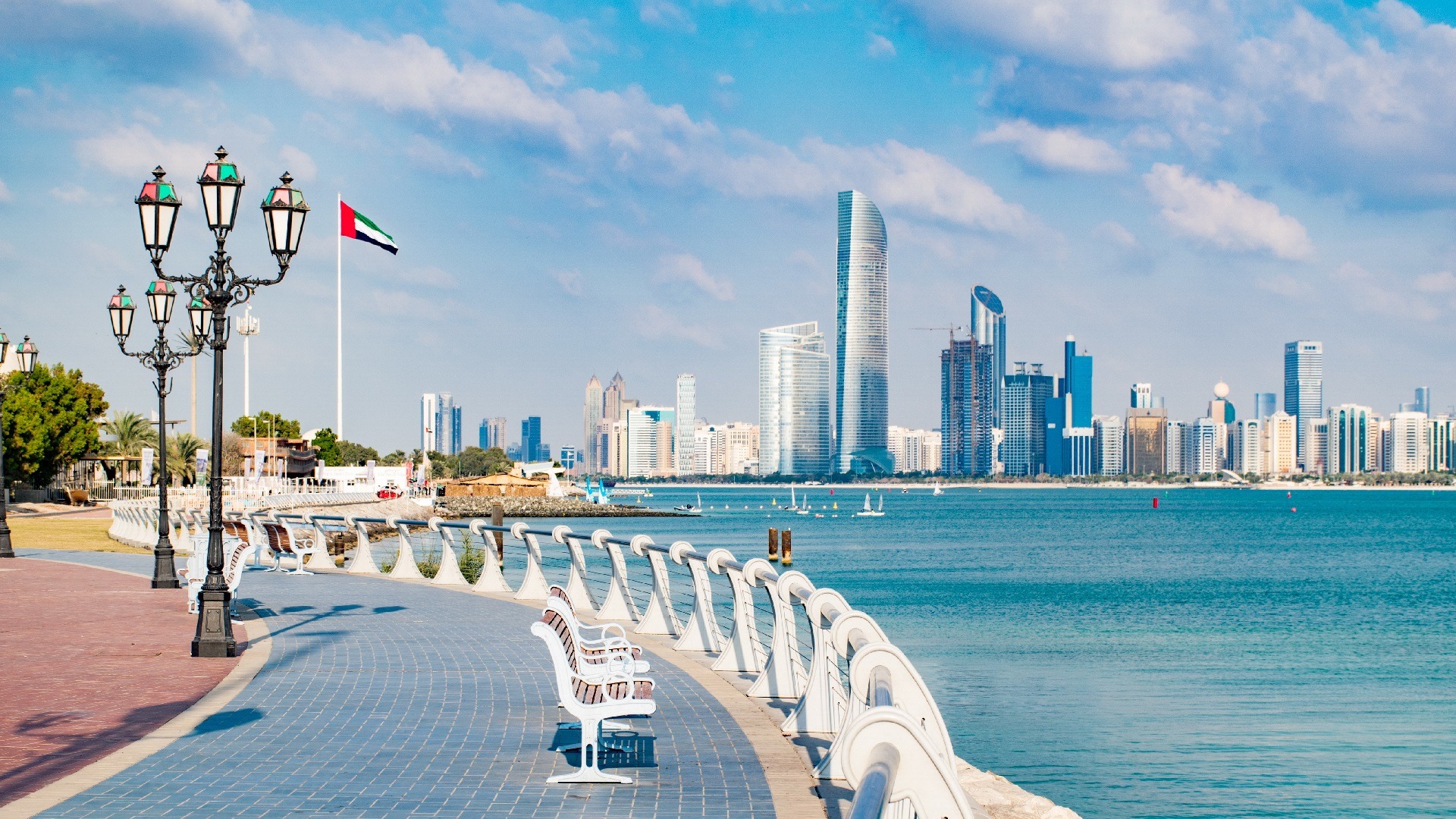 Abu Dhabi Sightseeing Tour from Dubai