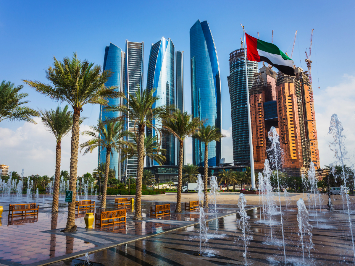 Abu Dhabi Sightseeing Tour from Dubai