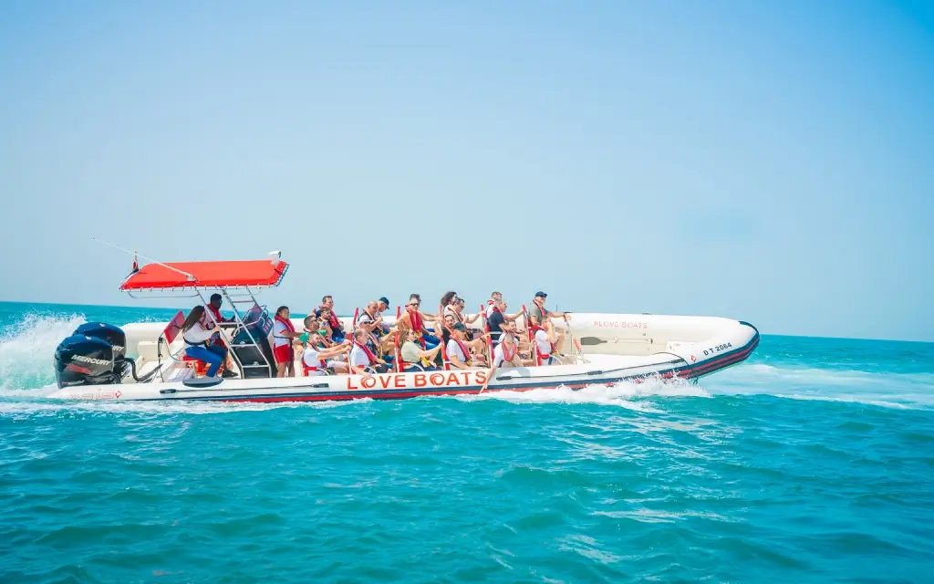 Love Boat Sightseeing Tour Dubai