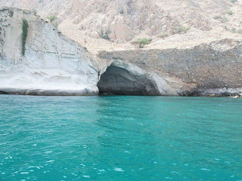 Musandam Dibba Dhow Cruise Tour from Dubai
