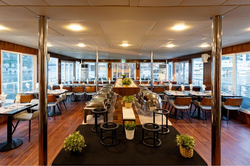Sea Lounge Dinner Cruise