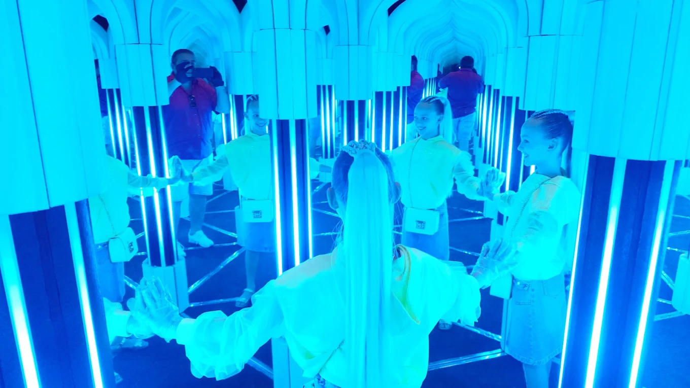 Mirror Maze Dubai
